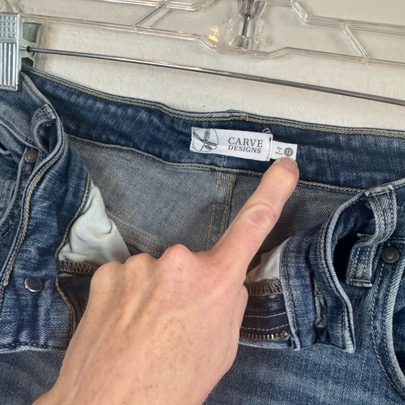 CARVE DESIGNS ‘Carson’ Jeans - Picture 8 of 14